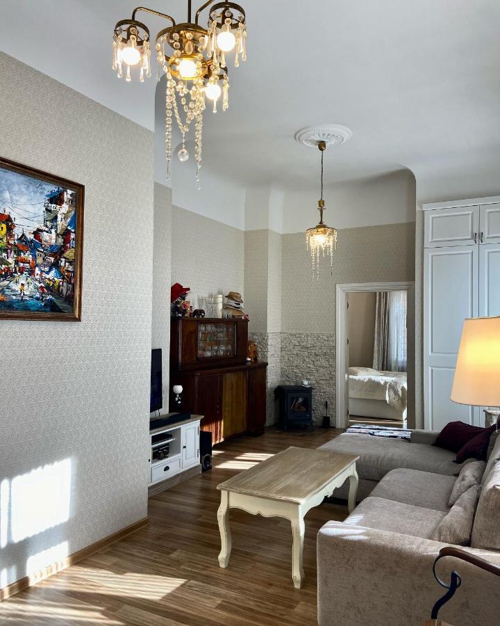 Elegant Apartment In Historical Centre & Free Locked Parking リガ エクステリア 写真