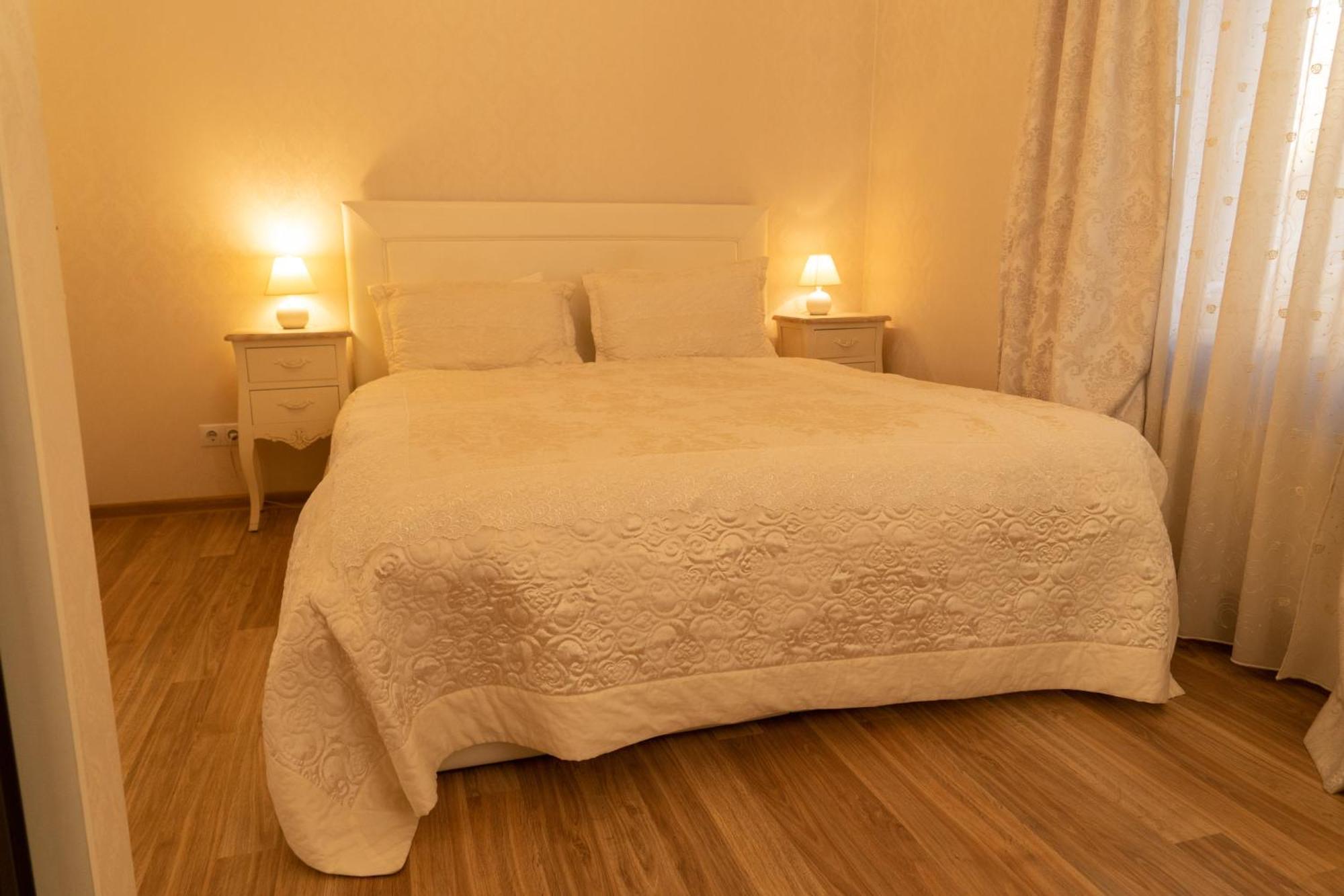 Elegant Apartment In Historical Centre & Free Locked Parking リガ エクステリア 写真