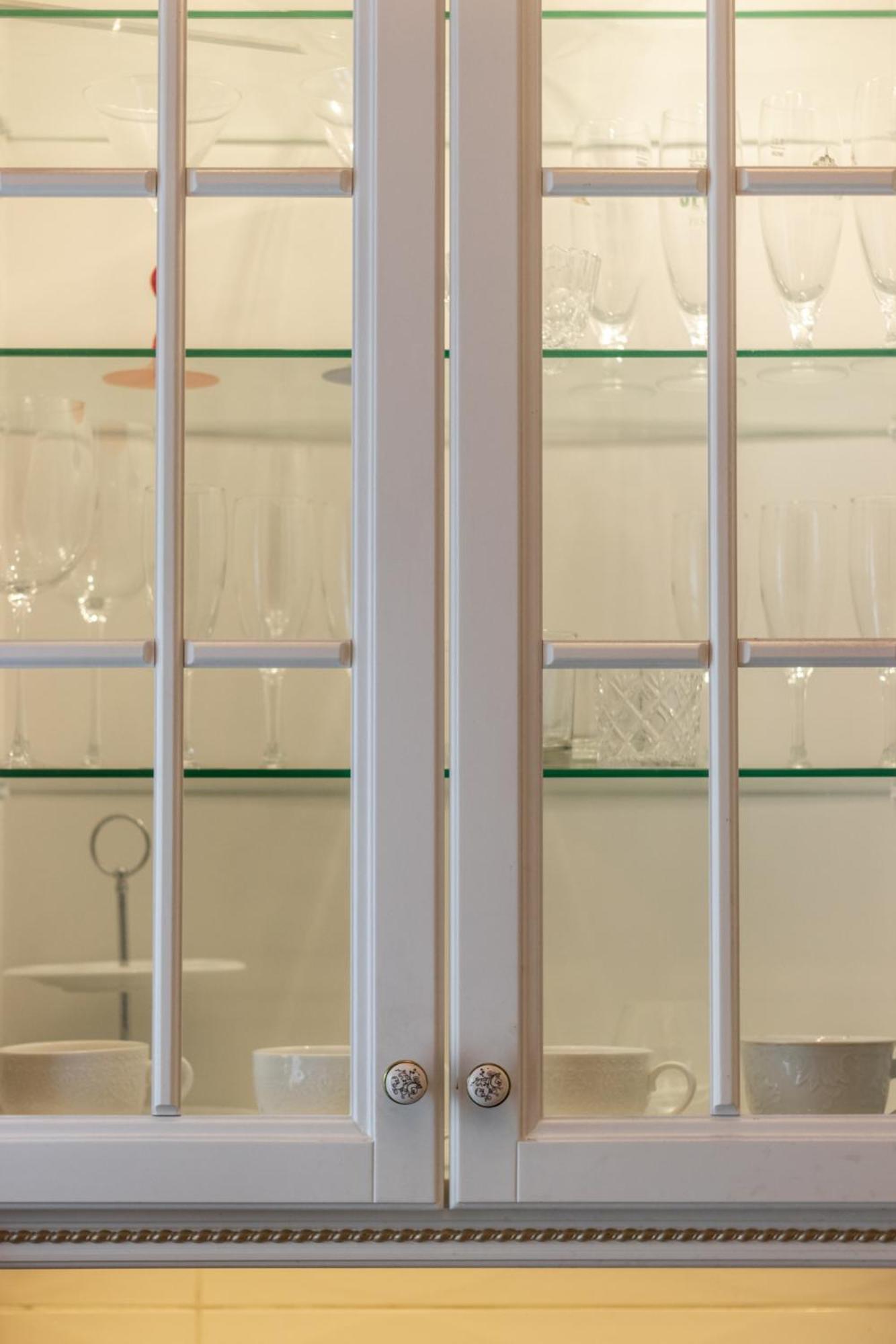Elegant Apartment In Historical Centre & Free Locked Parking リガ エクステリア 写真
