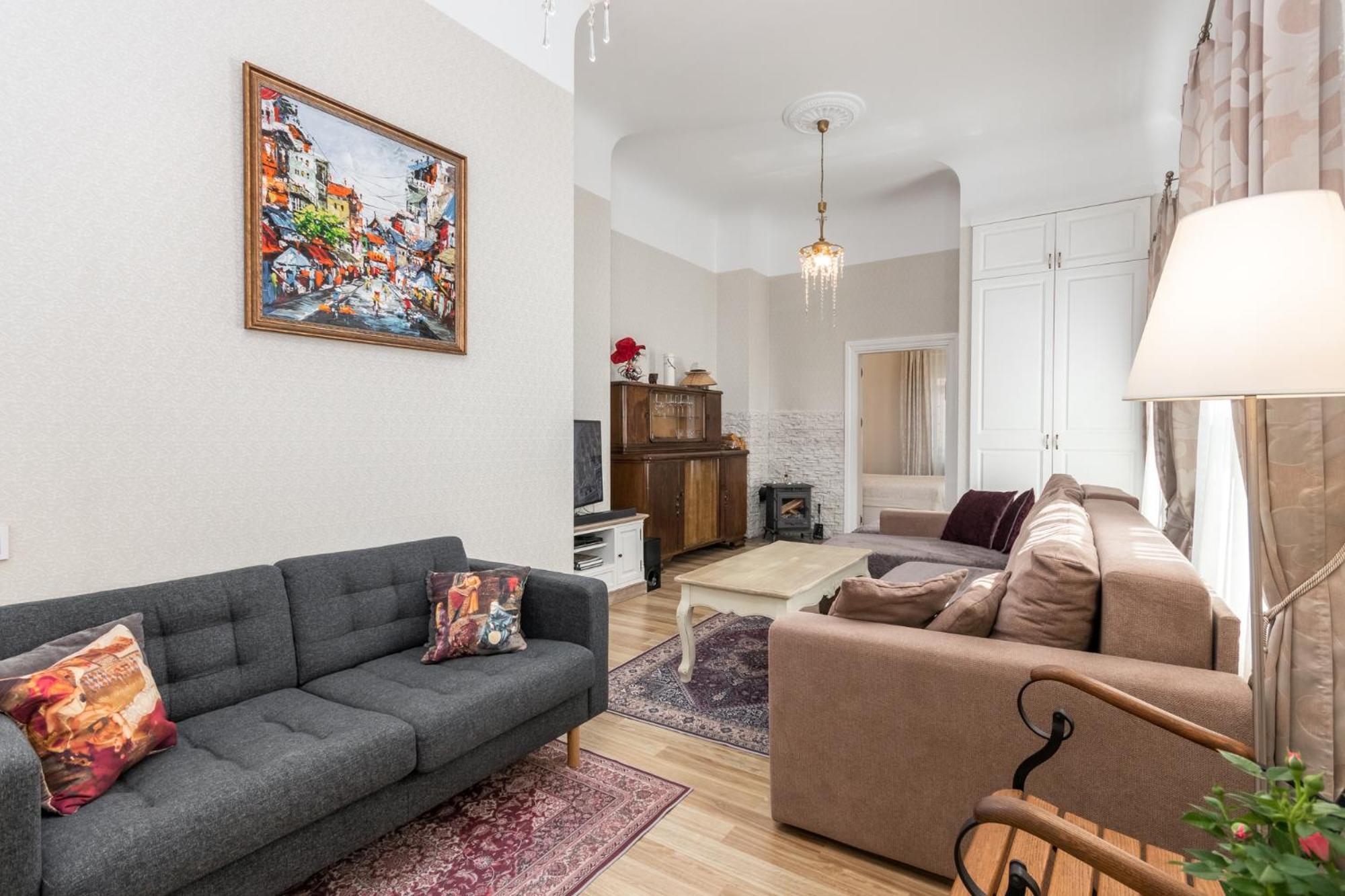 Elegant Apartment In Historical Centre & Free Locked Parking リガ エクステリア 写真