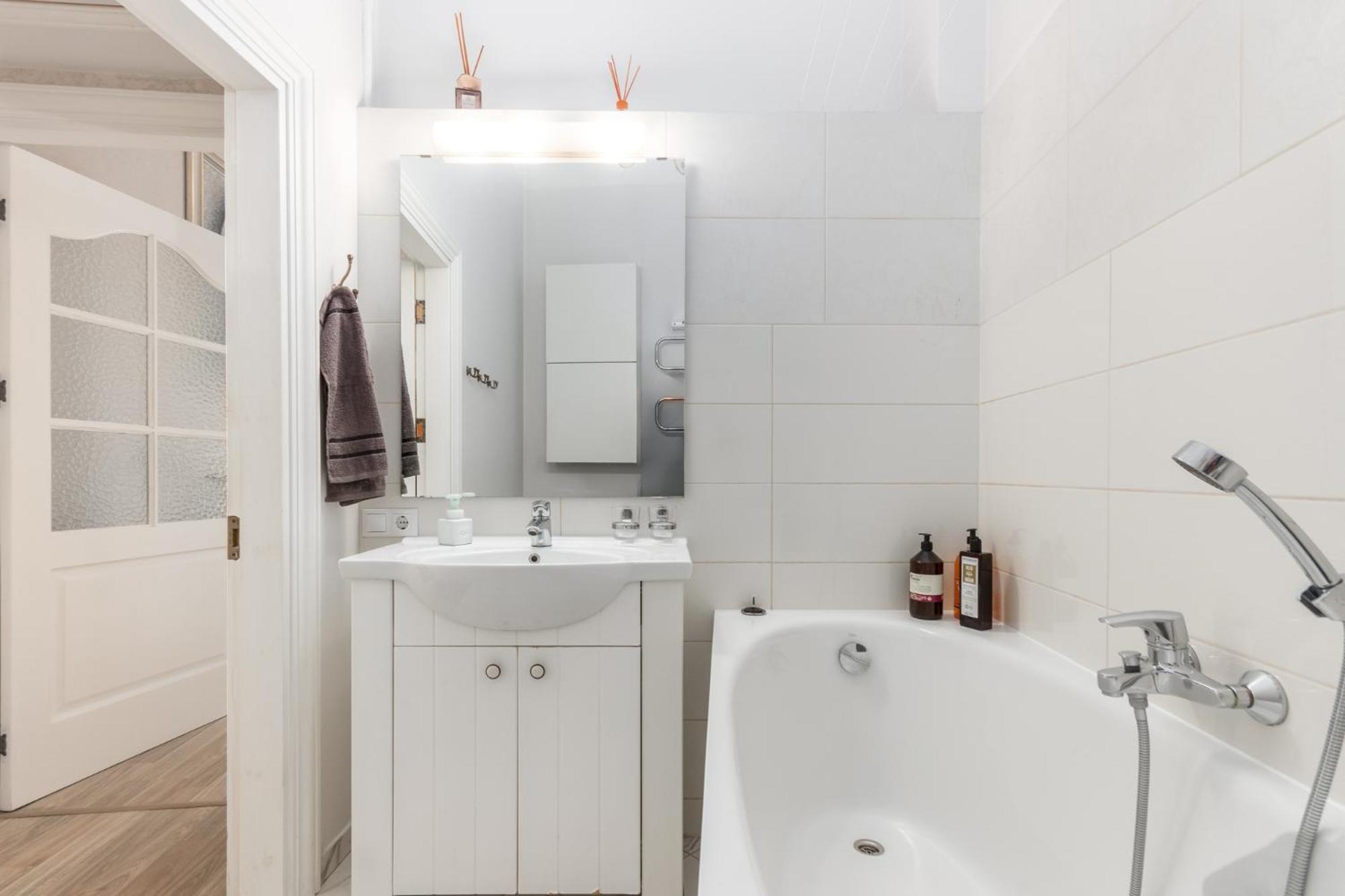 Elegant Apartment In Historical Centre & Free Locked Parking リガ エクステリア 写真
