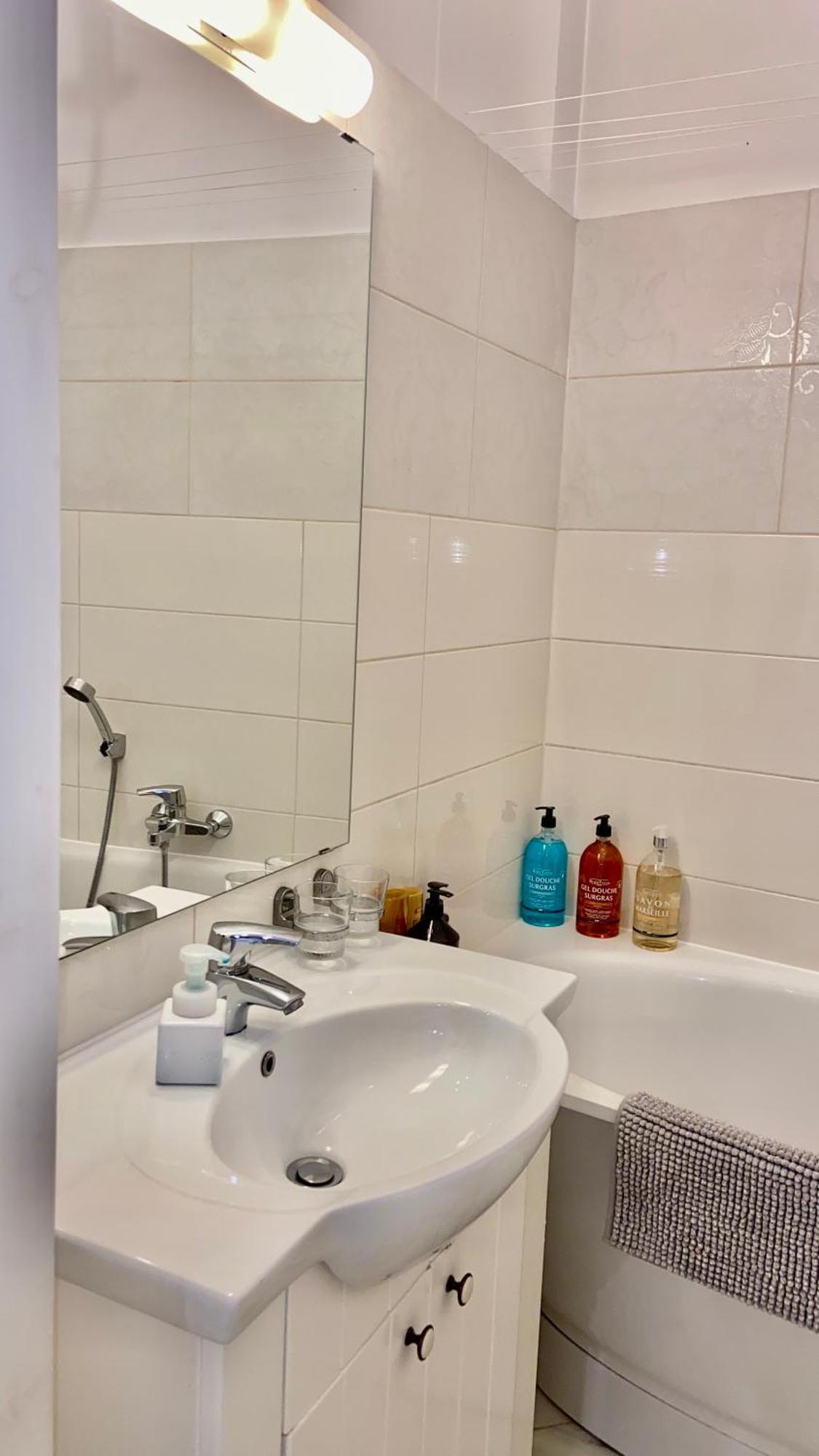 Elegant Apartment In Historical Centre & Free Locked Parking リガ エクステリア 写真